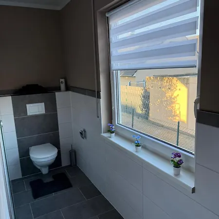 Modernes 3 Mit Eigener Kueche & Bad - Schuster Homes - *